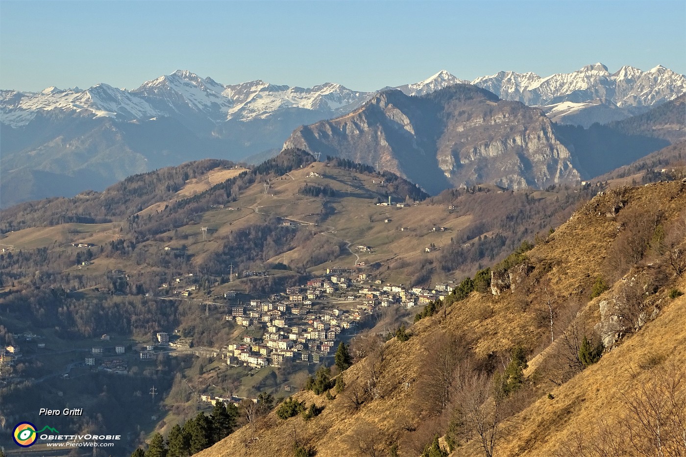 34 Vista panoramica sul versante ovest.JPG